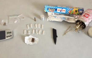 Spaccia droga a scuola: arrestato 18enne