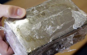 Nascondeva 445 grammi di hashish: arrestato spacciatore mesagnese