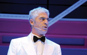 Biagio Izzo in scena ad Ostuni con “L’Amico del Cuore”