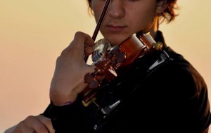 Il violinista Giuseppe Mengoli in concerto al Pantanelli Monnet di Ostuni
