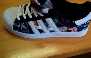 13.000 Adidas false sequestrate al porto di Brindisi
