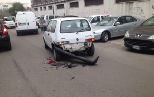 Tampona auto condotta da signora e scappa: denunciato 50enne di Brindisi
