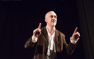 Teatri a Vapore: arriva Fabrizio Saccomanno con la prima del suo nuovo lavoro