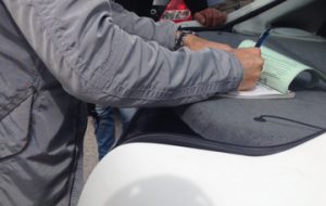 Blitz contro i parcheggiatori abusivi: in arrivo il Daspo Urbano per cinque persone