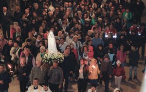 Bagno di folla per la Madonna di Fatima nel Santuario Ss.Medici