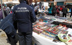 Controlli al mercato di Sant’Elia: multati 3 commercianti
