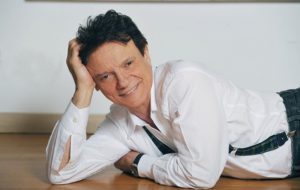 Massimo Ranieri torna in provincia di Brindisi: oggi concerto al Forum Eventi