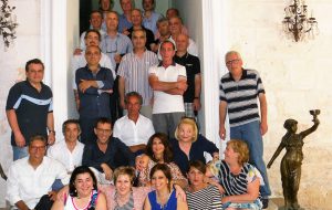 Rimpatriata dopo 50 anni: si ritrovano i compagni delle scuole elementari delle suore d’Ivrea