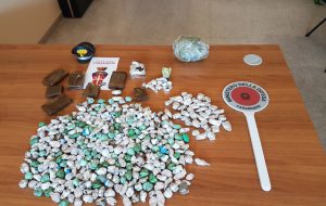 In casa oltre 1,2 Kg di erba e fumo: arrestato 22enne