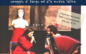 Note sotto le stelle nell’atrio del Castello Dentice di Frasso di Carovigno