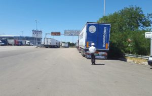 Giornata impegnativa per la PM di Brindisi tra rom accampati e camionisti in sosta vietata