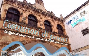 Ad Ostuni “Costruttori di ponti. Dialoghi di versi tra le sponde del mediterraneo”