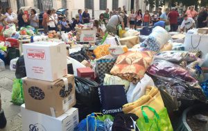 Non si trovano le chiavi di un deposito comunale: solo metà dei beni raccolti dai brindisini arriva nelle zone terremotate