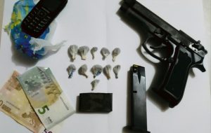 Droga e pistola in un garage: arrestato 32enne di Ceglie M.ca