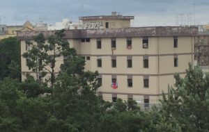 Ferrhotel, il Comitato Migranti incontra il Prefetto: “sgombero soft”