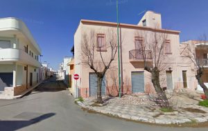Centro migranti a Torre San Gennaro: la protesta di Lariccia (Fi)