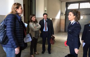 La Carluccio incontra la Polizia Penitenziaria e ripropone l’idea di spostare il carcere