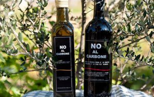 Olio e vino con il brand per sostenere i No al Carbone