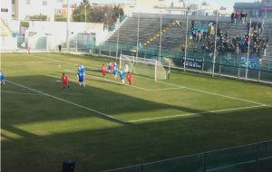 Il Brindisi fa harakiri, dal 2-0 al 2-3: anche il Manduria espugna il Fanuzzi