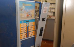 Arrestato ladro seriale dei distributori automatici