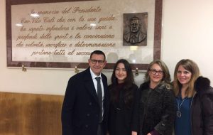 Inaugurato al Liceo Artistico un bassorilievo del Cavaliere Calì realizzato da Asia Bellanova