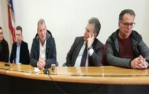 Democratici e Socialisti: “Brindisi cannibalizzata da una politica che non ha nulla a che vedere con i cittadini”