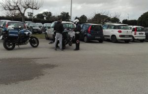 Beccati due parcheggiatori abusivi: multe per €. 770,00 a testa