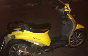 Rubato e abbandonato lo scooter dei postini: la Polizia mette alle strette il responsabile