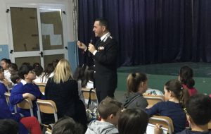 i carabinieri incontrano gli alunni del Secondo I. C. di Francavilla F.na