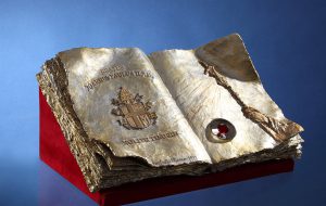 Giunge a Mesagne l’ampolla contenente il sangue di S. Giovanni Paolo II