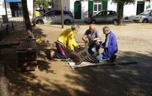Pezze di Greco: chiusi al traffico due spazi pubblici per consentire la potatura degli alberi