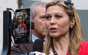 E mo…? Di Guido Giampietro