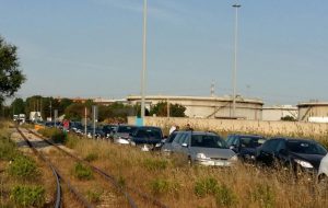 Auto bloccate nella zona industriale, Cgil, Cisl e Uil: “cosa fanno le istituzioni?”