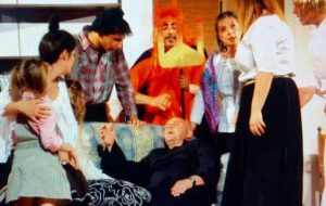 Domani al Teatro San Pio va in scena “Mieru buenu nfinu alla fezza”