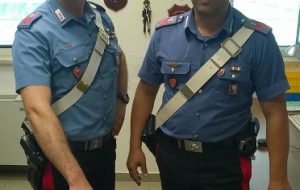 In casa droga ed armi: arrestato 37enne