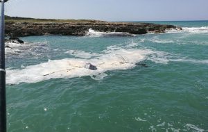 Marijuana galleggiante in mare: sequestrati e distrutti 12 Kg