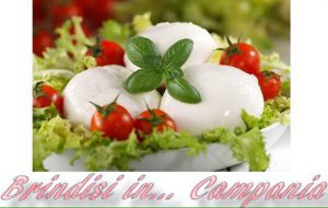 Sabato alla Corte degli Artigiani c’è “Brindisi… in Campania”, sapori, colori, canti e balli della tradizione campana.