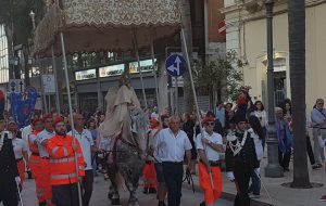 Corpus Domini: rinnovata a Brindisi la tradizionale processione del cavallo parato