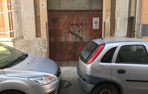 Continua la lotta agli automobilisti incivili: stamattina rimosse 15 auto a Brindisi