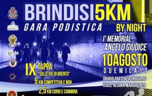 Oltre 500 partecipanti alla 5 km di corsa per le vie di Brindisi: start alle ore 21.00