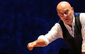 Father and Son: al Teatro Verdi il rapporto padre-figlio secondo Claudio Bisio