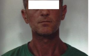 Esplode colpi di fucile contro un uomo. I Carabinieri lo arrestano
