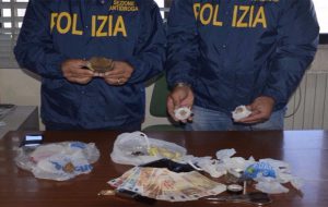 In casa aveva eroina, marijuana e hashish: arrestato 48enne