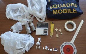 35enne nei guai per possesso di eroina e cocaina