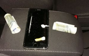 Sabato notte da sballo in discoteca: un arresto e una denuncia per possesso di MDMA