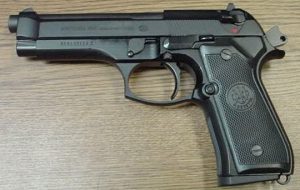 Brindisi Violenta: rinvenuti giubbotto antiproiettile e pistola con matricola abrasa