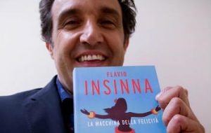 Flavio Insinna apre la Stagione del Teatro Roma di Ostuni