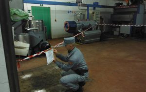 Controlli a tappetto di frantoi ed oleifici: i Carabinieri Forestali accertano dieci illeciti e sequestrano 5 opifici