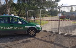 Sversamento illegale di rifiuti da frantoio: sequestrata area agricola di 300 metri quadri