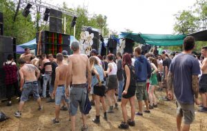 I Carabinieri irrompono in un rave party: denunciati due giovani
